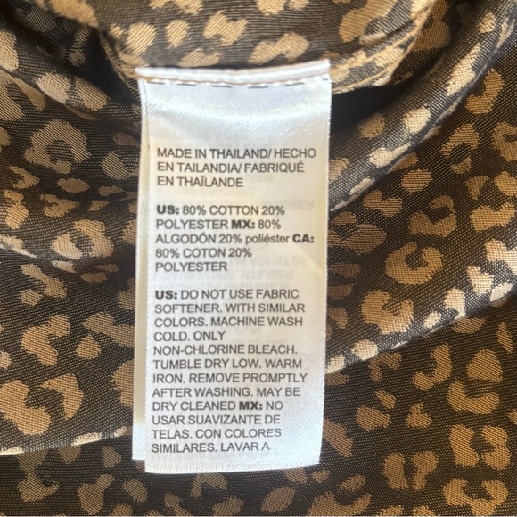 Chico’s Leopard Print No-Iron Blouse Size 2 (12) Coolmax All Season Top - Picture 9 of 13